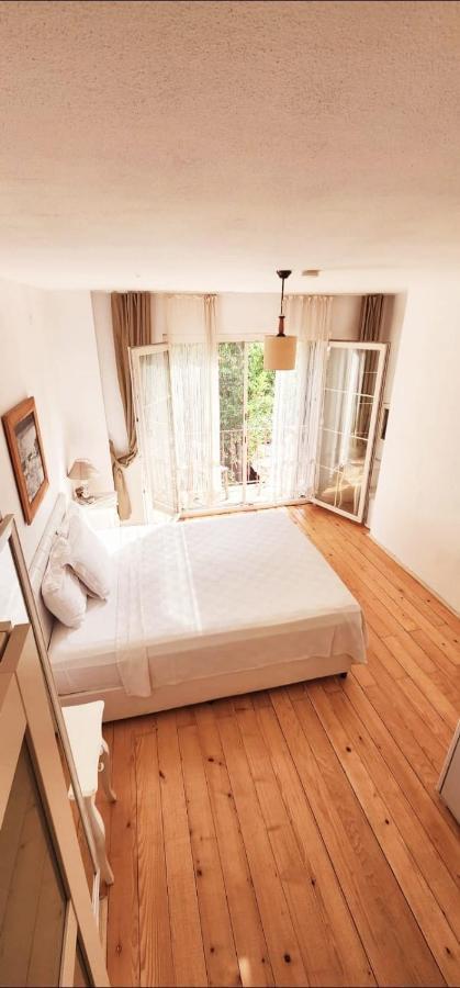 Pervin Hanim Konagi Alaçatı Exterior foto